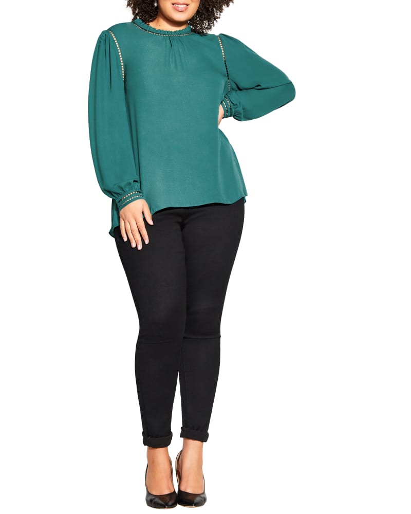 Front of a model wearing a size XXS SHIRT KISS ME QUICK in Alpine by City Chic. | dia_product_style_image_id:252442